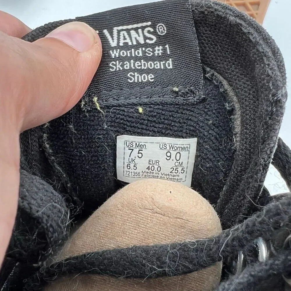 VANS Unisex Skate Sk8-Hi Reissue Athletic Skateboard Shoes Black Size 9/7.5